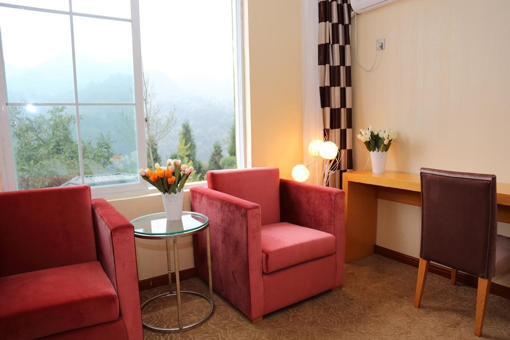 Panshan Tingquan Tuwo Holiday Resort Leshan Kamer foto