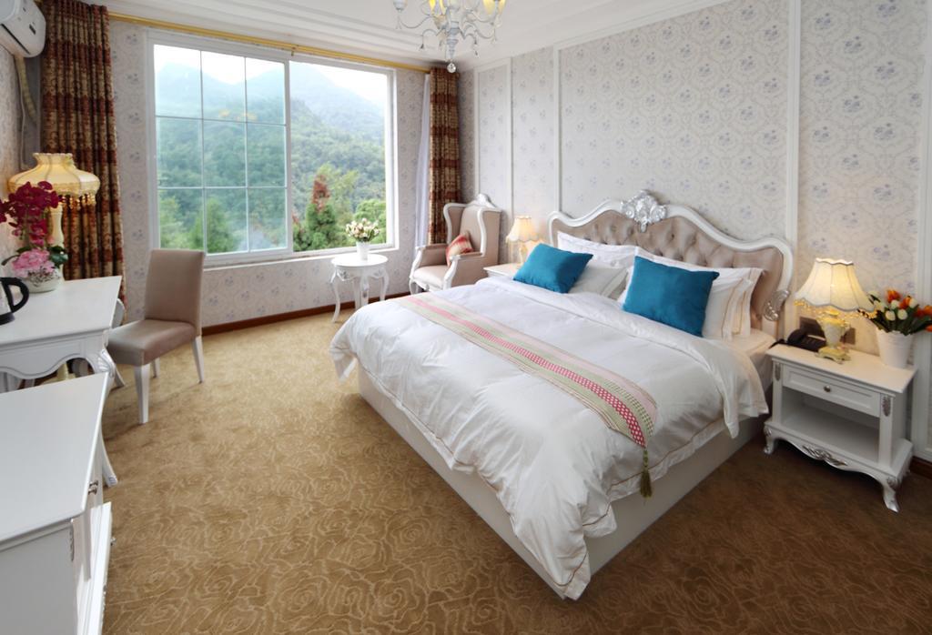 Panshan Tingquan Tuwo Holiday Resort Leshan Kamer foto