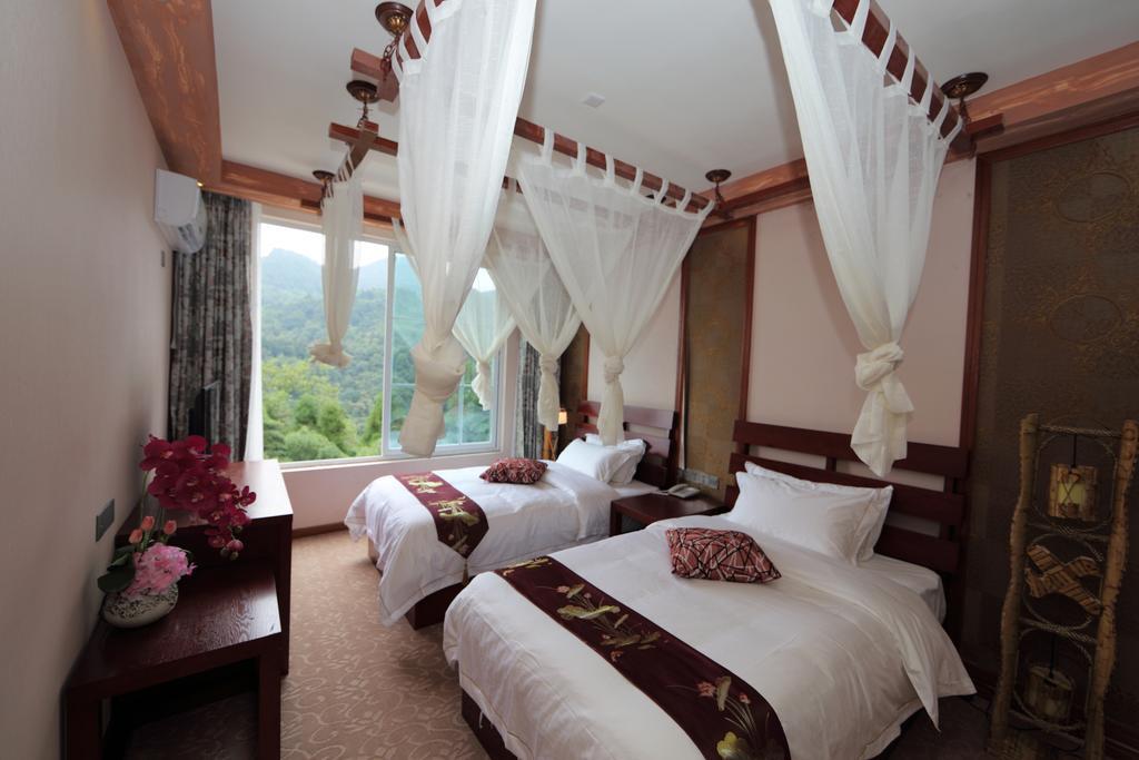 Panshan Tingquan Tuwo Holiday Resort Leshan Kamer foto