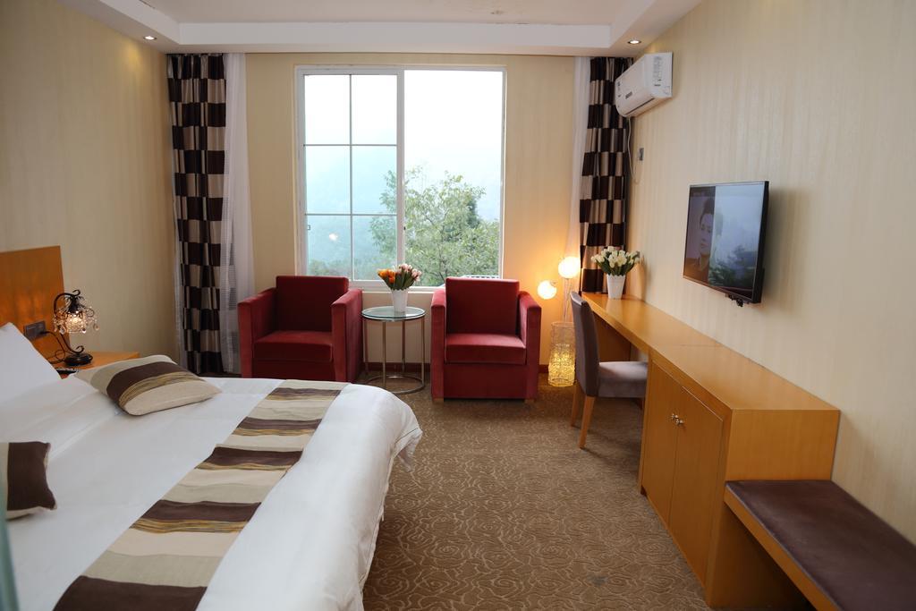 Panshan Tingquan Tuwo Holiday Resort Leshan Kamer foto
