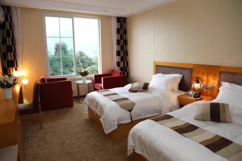 Panshan Tingquan Tuwo Holiday Resort Leshan Kamer foto